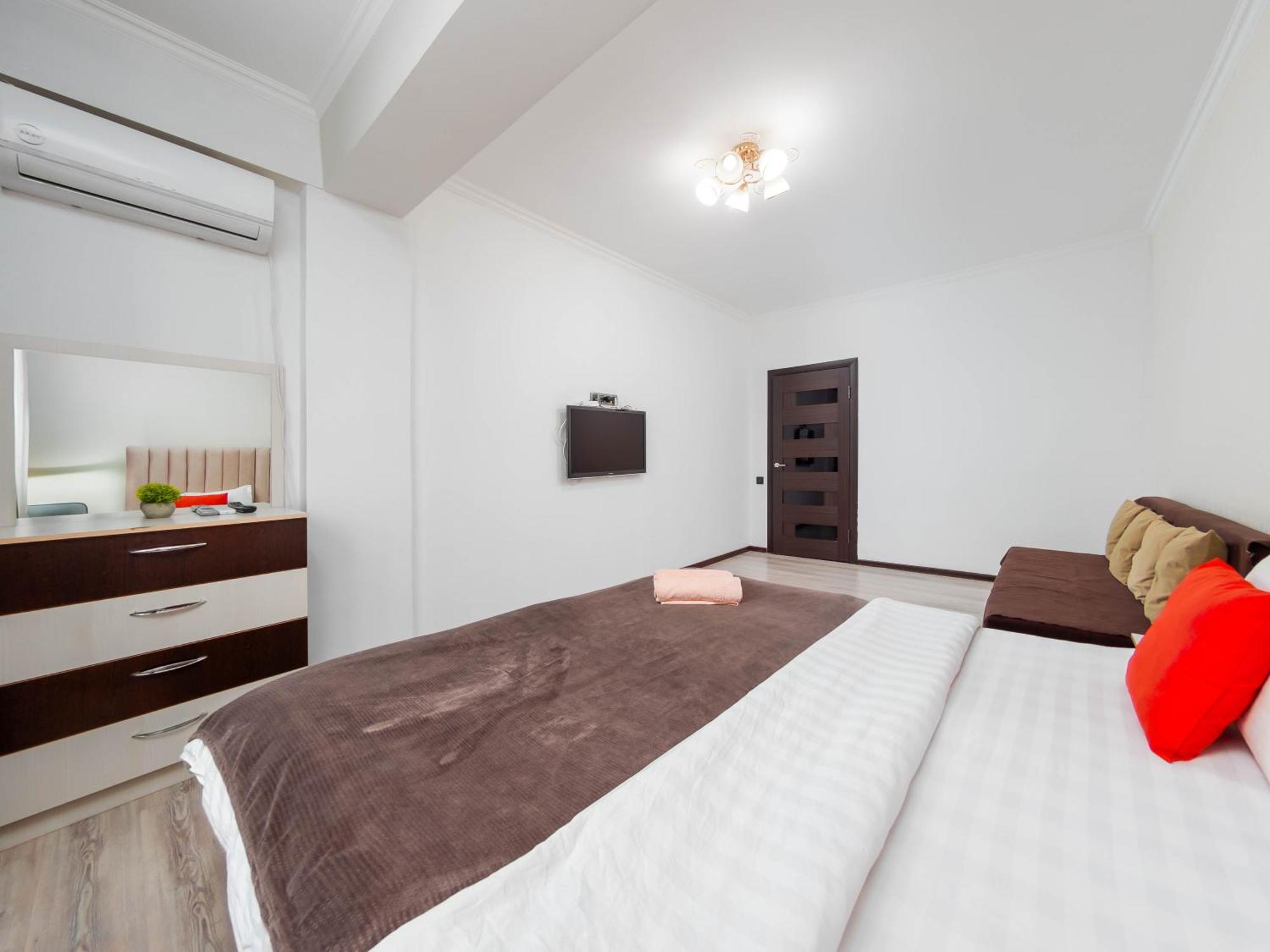 Appartments " Zhetysu-4" 알마티 외부 사진