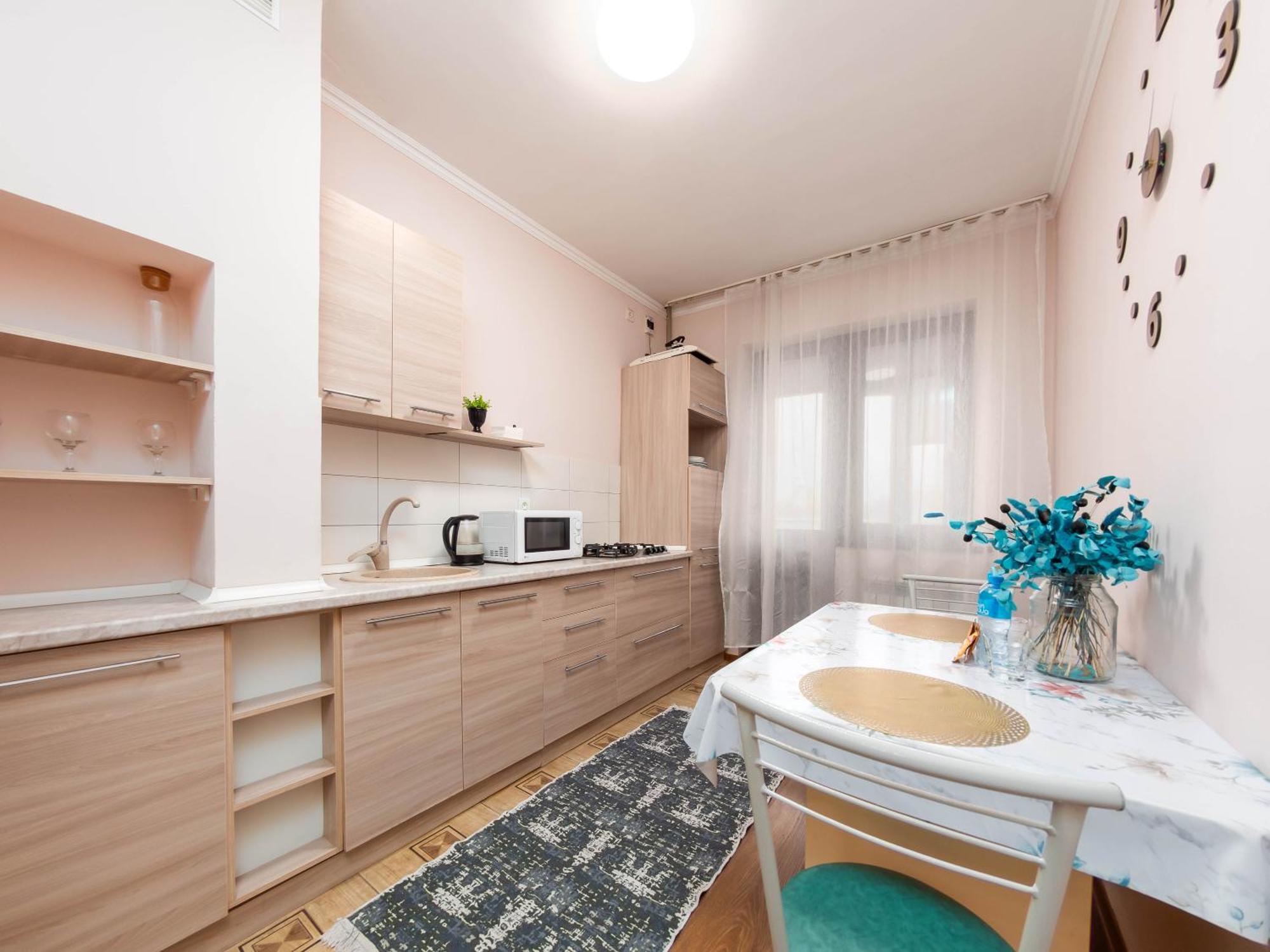 Appartments " Zhetysu-4" 알마티 외부 사진