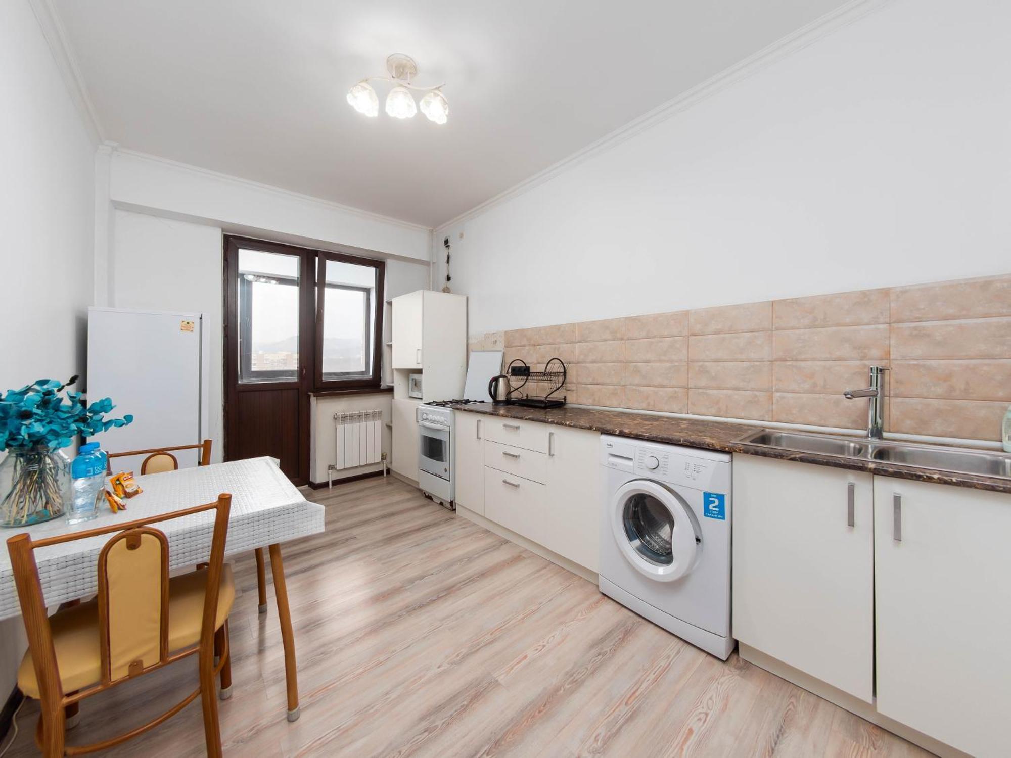 Appartments " Zhetysu-4" 알마티 외부 사진